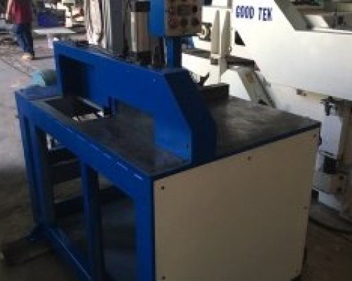 Máy cưa cắt nhanh