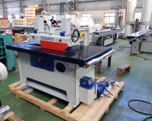 Máy cưa rong lưỡi dưới 